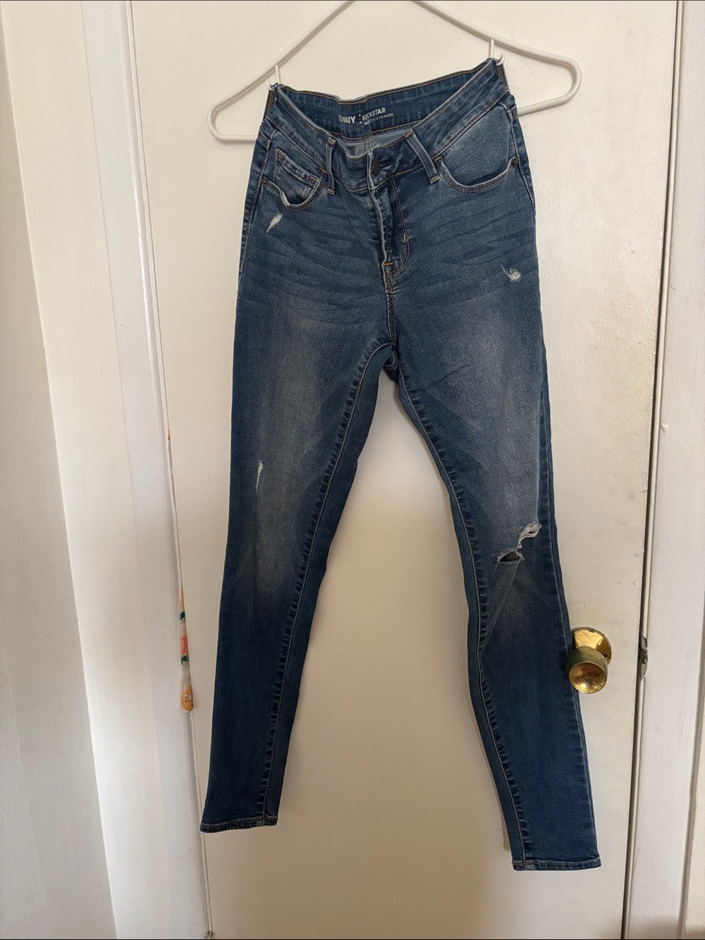 Old Navy Distressed Skinny Jeans - Dark Blue women’s size 0